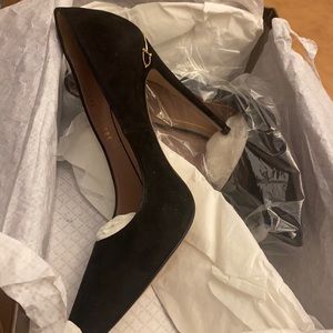 Gucci Suede Pumps
